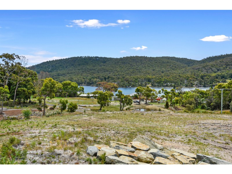24 Ferntree Road, Eaglehawk Neck TAS 7179