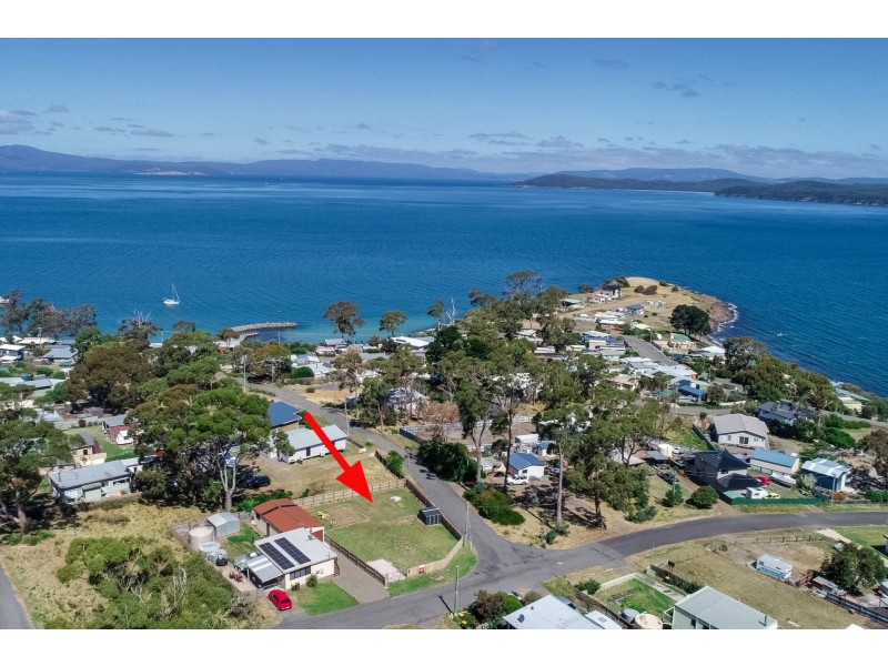 6 Oak Street, Primrose Sands TAS 7173