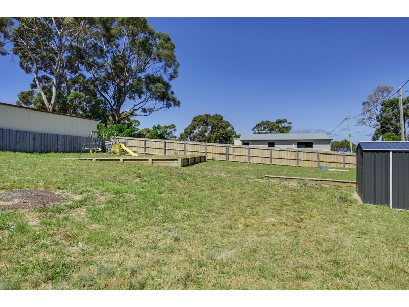6 Oak Street, Primrose Sands TAS 7173