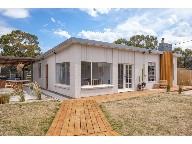 6 Webb Street, Dodges Ferry TAS 7173