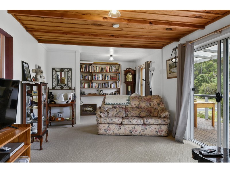 8 Abel Avenue, Port Arthur TAS 7182