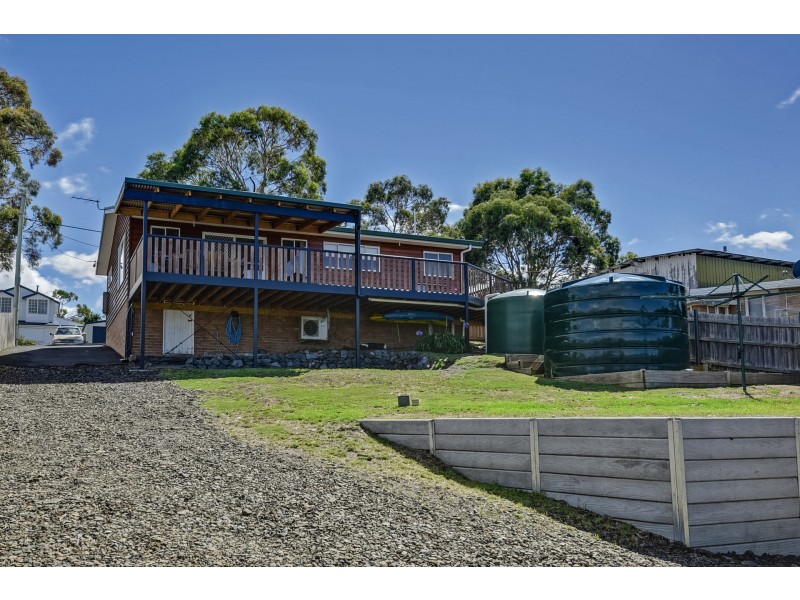 8 Meethenar Street, Carlton TAS 7173