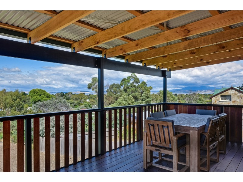 8 Meethenar Street, Carlton TAS 7173