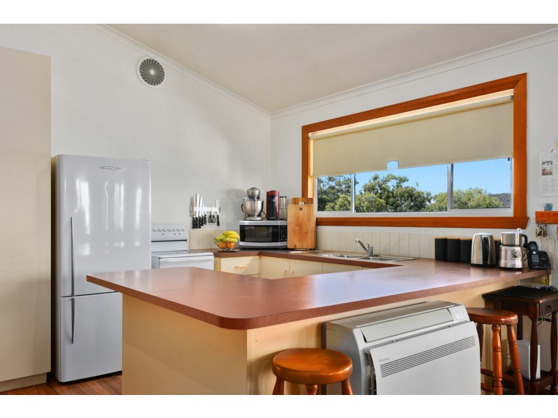 8 Meethenar Street, Carlton TAS 7173