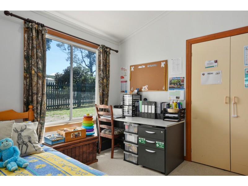 8 Meethenar Street, Carlton TAS 7173