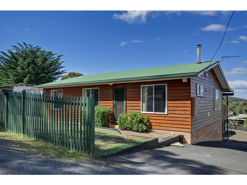 8 Meethenar Street, Carlton TAS 7173