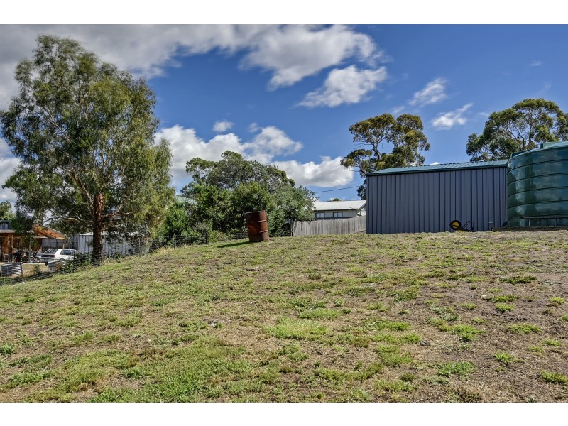 8 Meethenar Street, Carlton TAS 7173