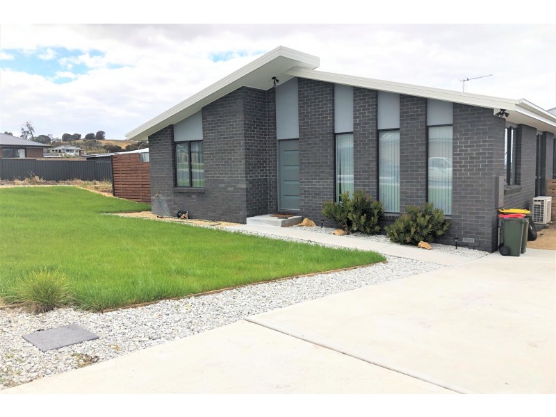 20 Millview Drive, Oakdowns TAS 7019