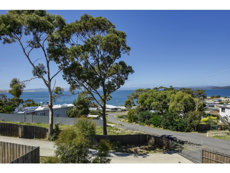12 Lantana Place, Primrose Sands TAS 7173