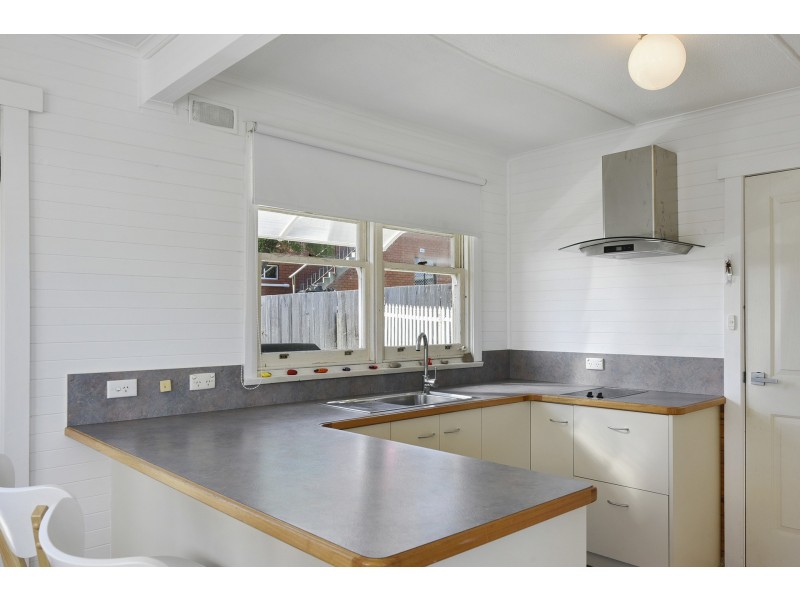 9 Rowan Avenue, Primrose Sands TAS 7173