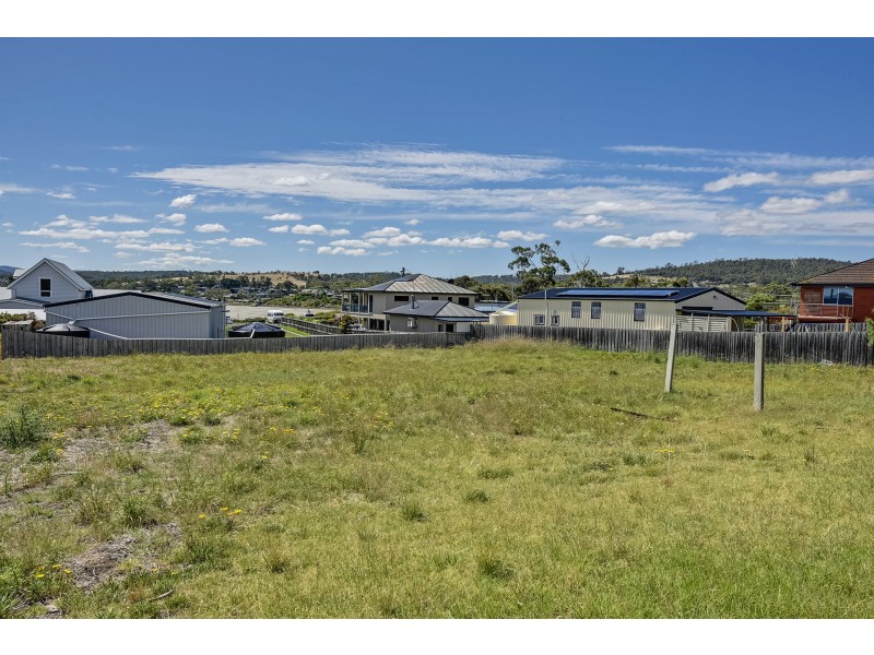 21-23 Fourth Avenue, Dodges Ferry TAS 7173