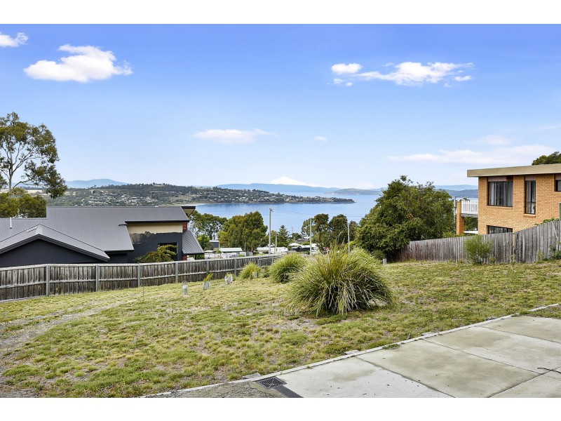 9 Kestrel Street, Primrose Sands TAS 7173