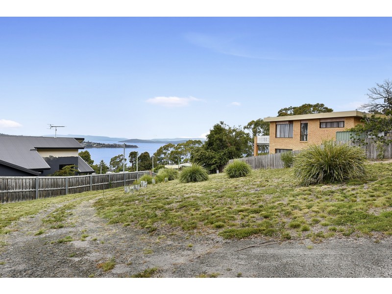 9 Kestrel Street, Primrose Sands TAS 7173