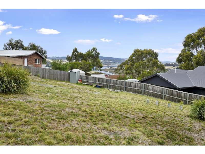 9 Kestrel Street, Primrose Sands TAS 7173