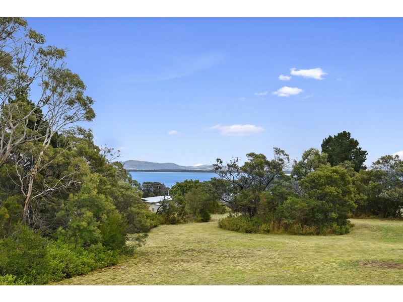 6 Eastaugh Street, Dodges Ferry TAS 7173