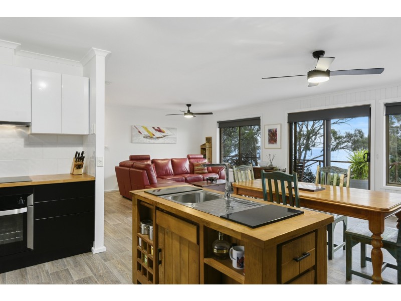 10 Susans Bay Road, Primrose Sands TAS 7173