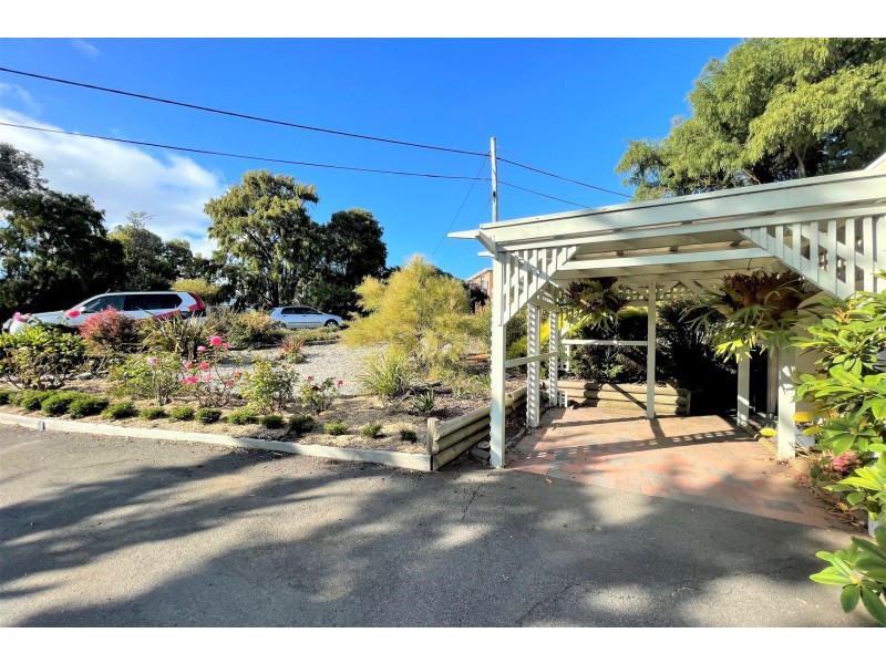 8 Midway Street, Midway Point TAS 7171