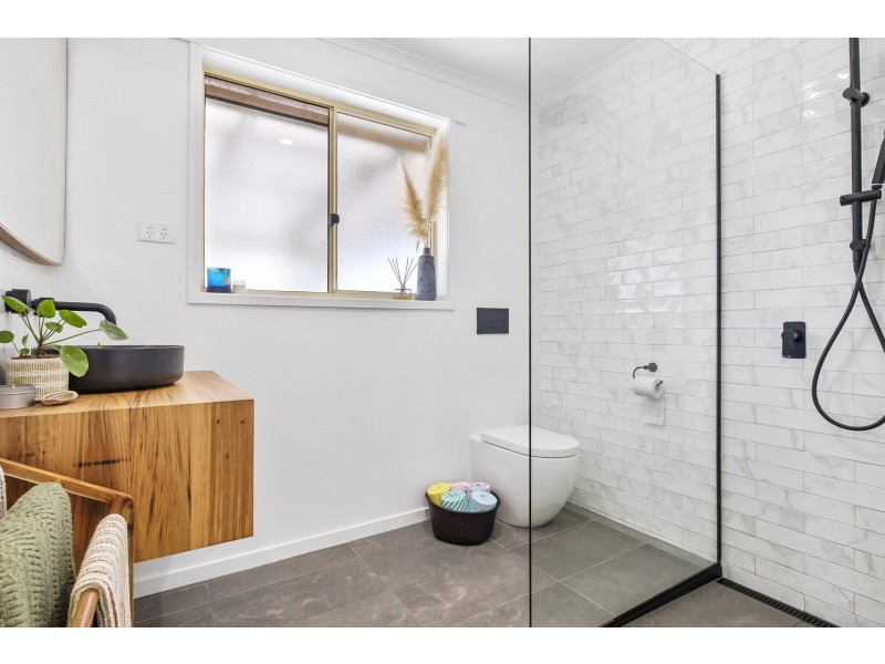 2 Riviera Drive, Carlton TAS 7173