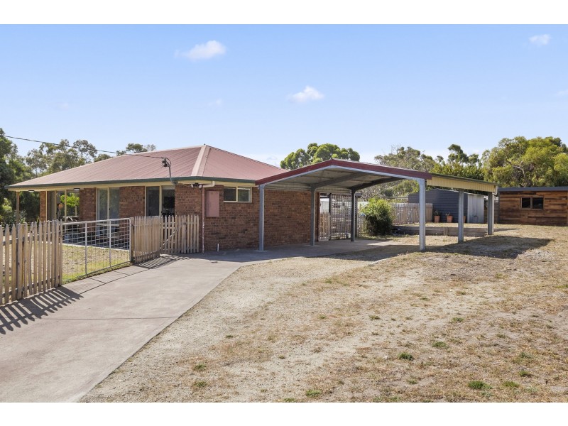 2 Riviera Drive, Carlton TAS 7173