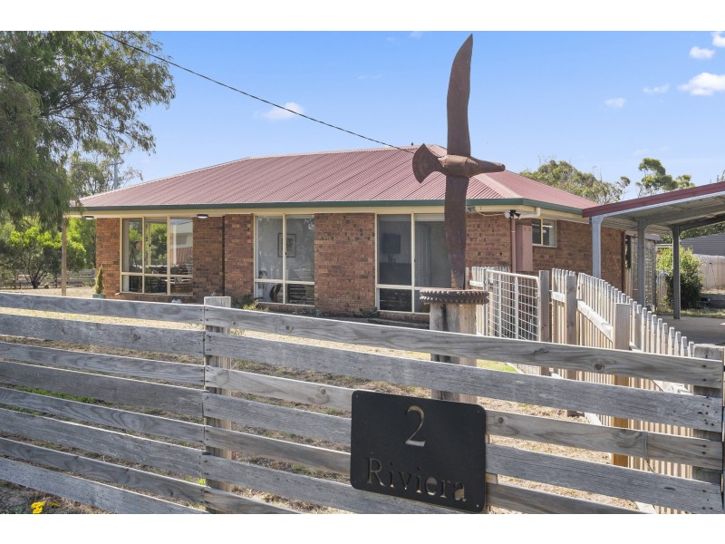 2 Riviera Drive, Carlton TAS 7173