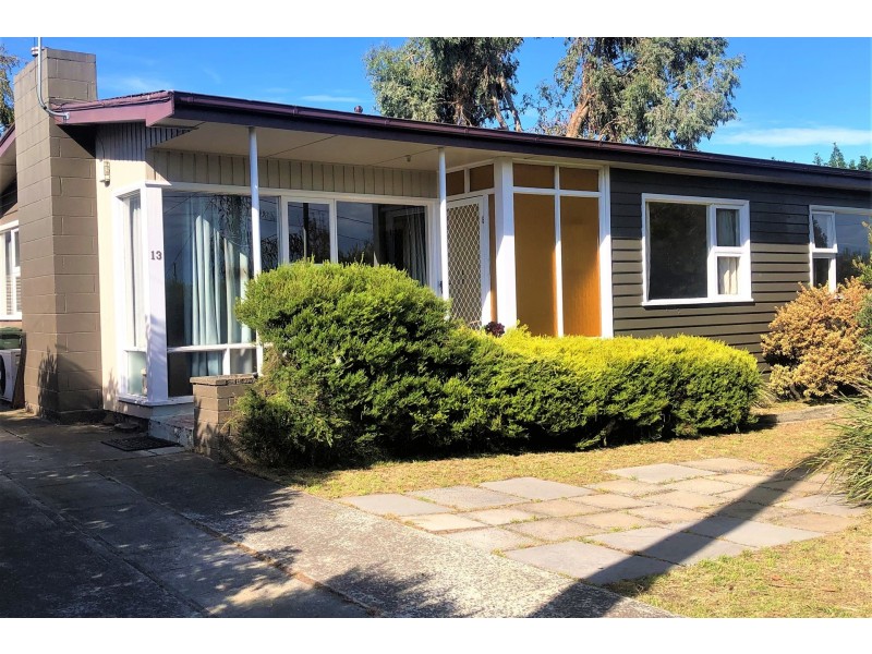 13 Raynors Road, Midway Point TAS 7171