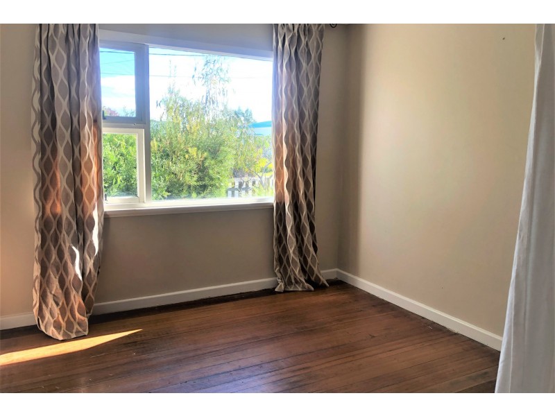 13 Raynors Road, Midway Point TAS 7171