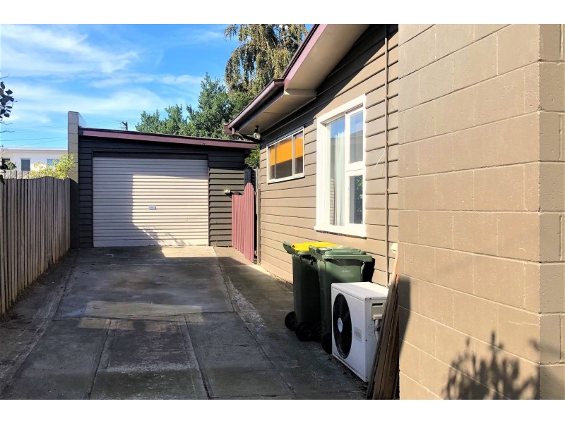 13 Raynors Road, Midway Point TAS 7171