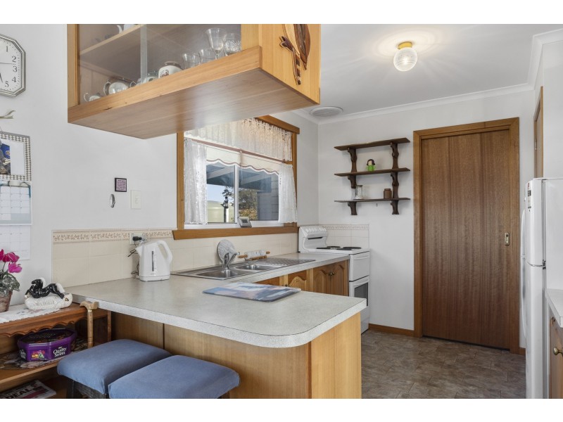 9 Carlton River Road, Dodges Ferry TAS 7173