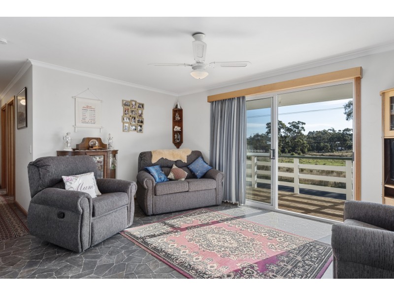 9 Carlton River Road, Dodges Ferry TAS 7173