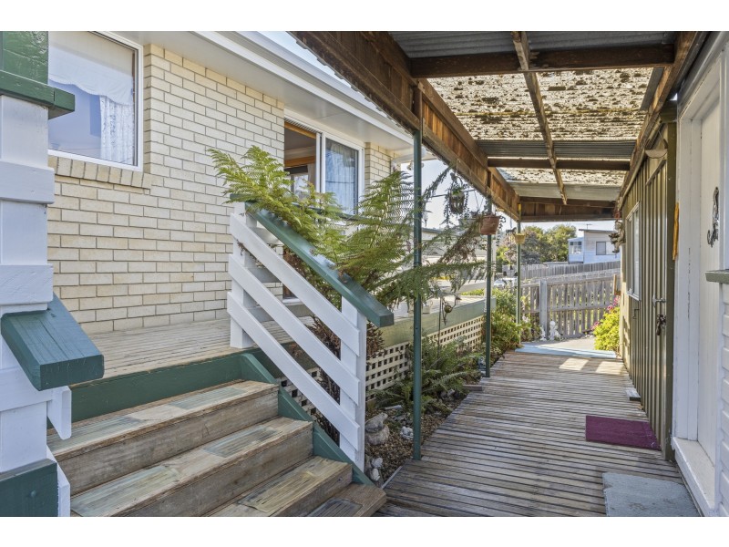 9 Carlton River Road, Dodges Ferry TAS 7173