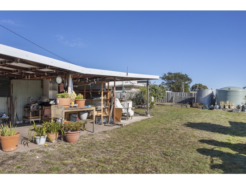 9 Carlton River Road, Dodges Ferry TAS 7173