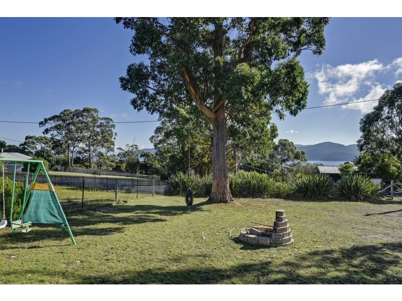 47 Free Street, White Beach TAS 7184