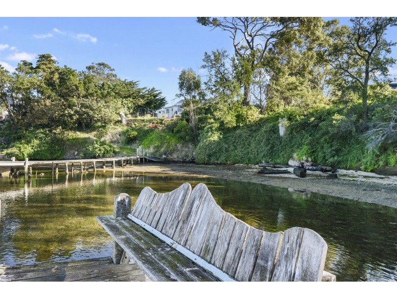 21 Erle Street, Carlton TAS 7173