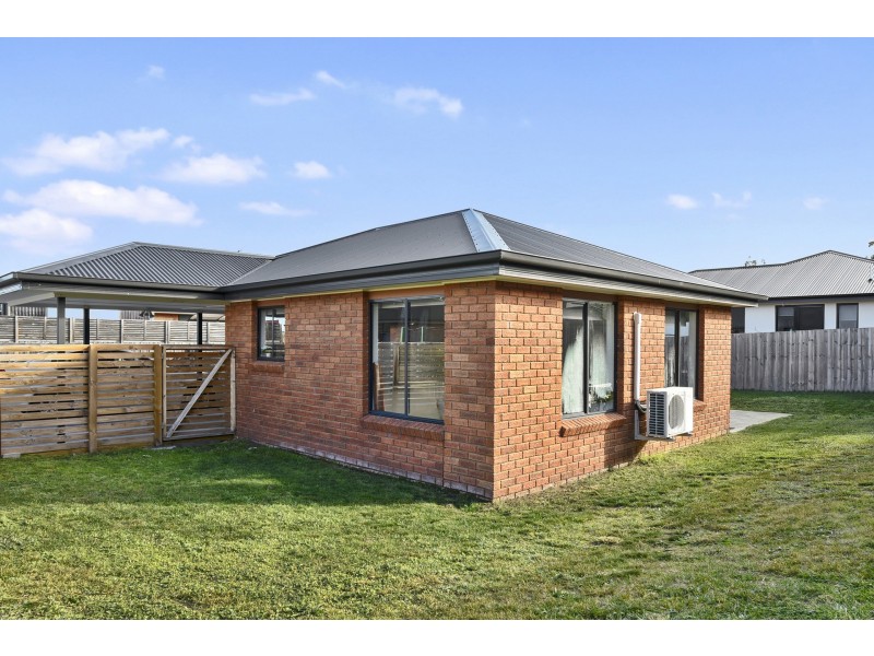 1/49 Mariah Crescent, Oakdowns TAS 7019