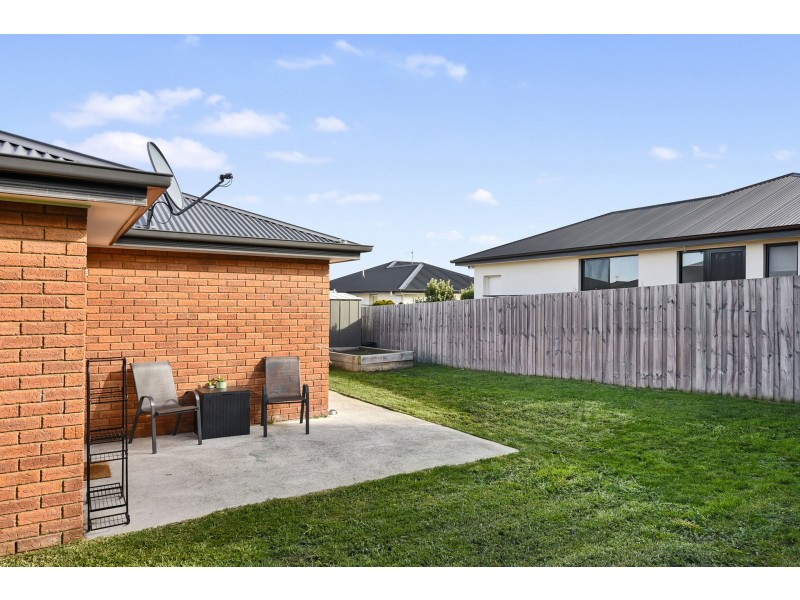 1/49 Mariah Crescent, Oakdowns TAS 7019