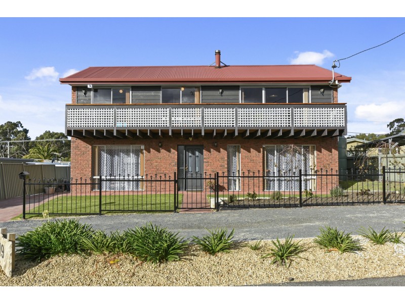 19 Pargonee Street, Dodges Ferry TAS 7173