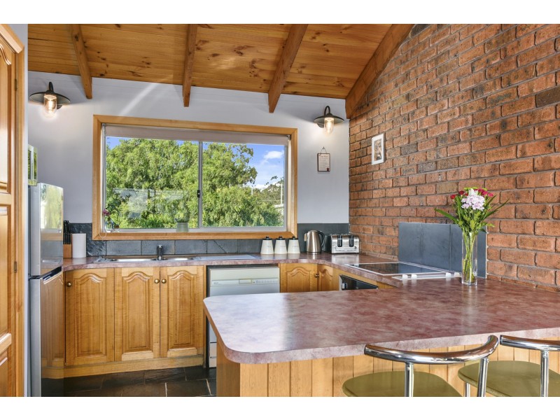 19 Pargonee Street, Dodges Ferry TAS 7173