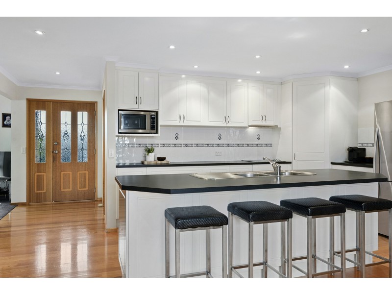 16 Caitlin Court, Midway Point TAS 7171