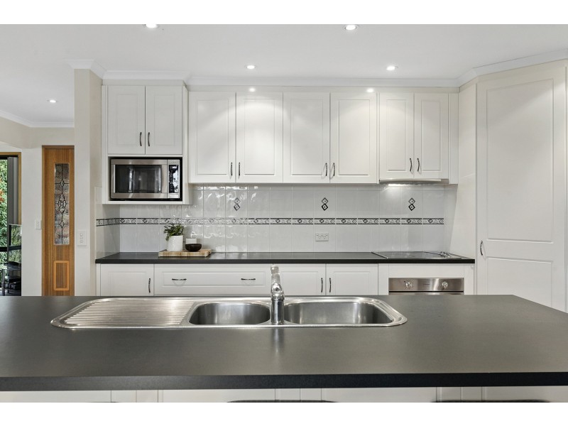 16 Caitlin Court, Midway Point TAS 7171