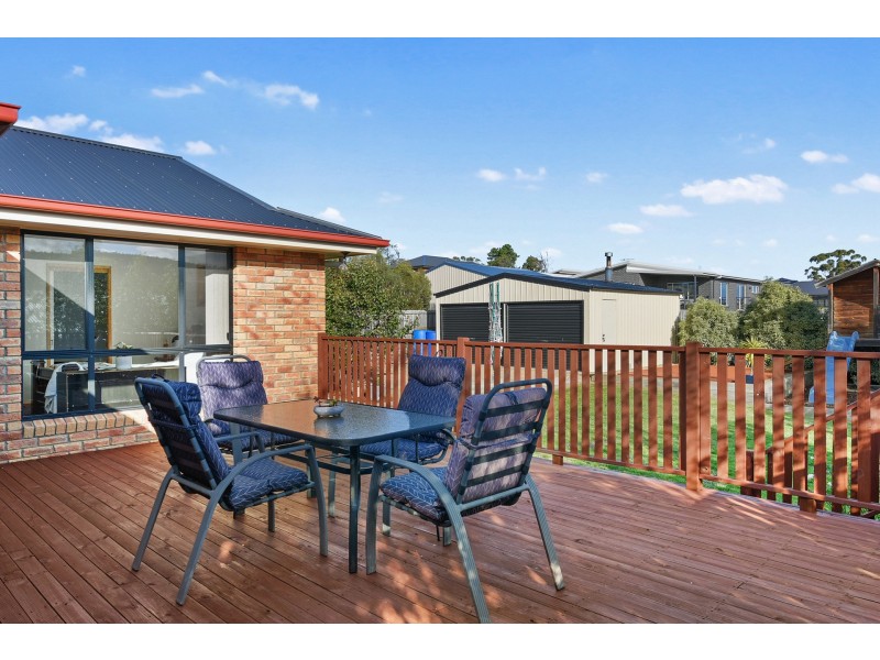 16 Caitlin Court, Midway Point TAS 7171