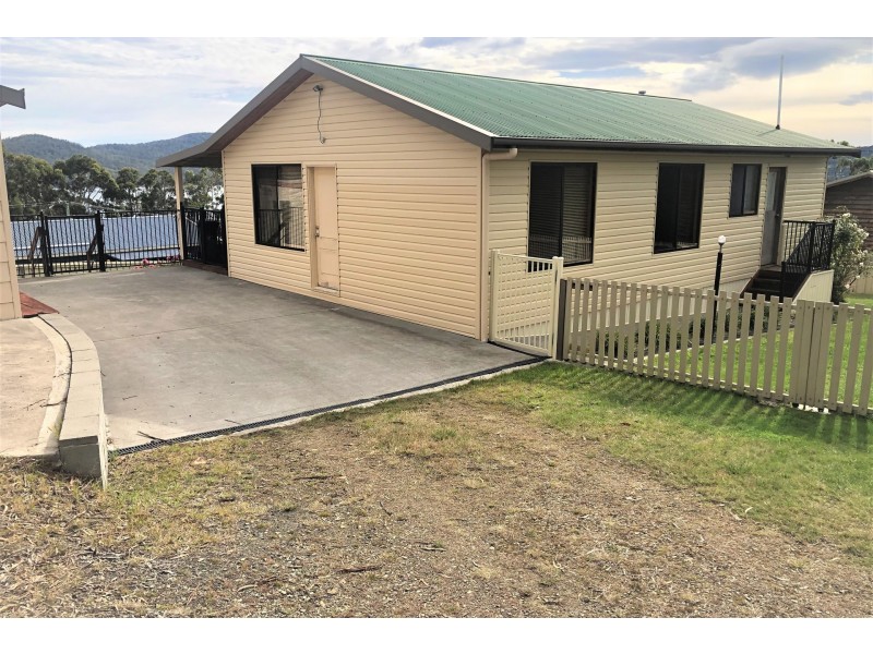42 Free Street, White Beach TAS 7184