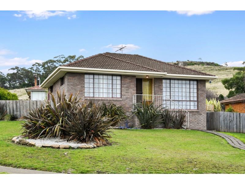 2 Vicary Place, Rokeby TAS 7019