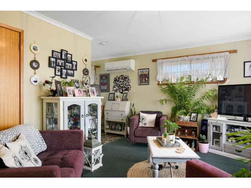 2 Vicary Place, Rokeby TAS 7019