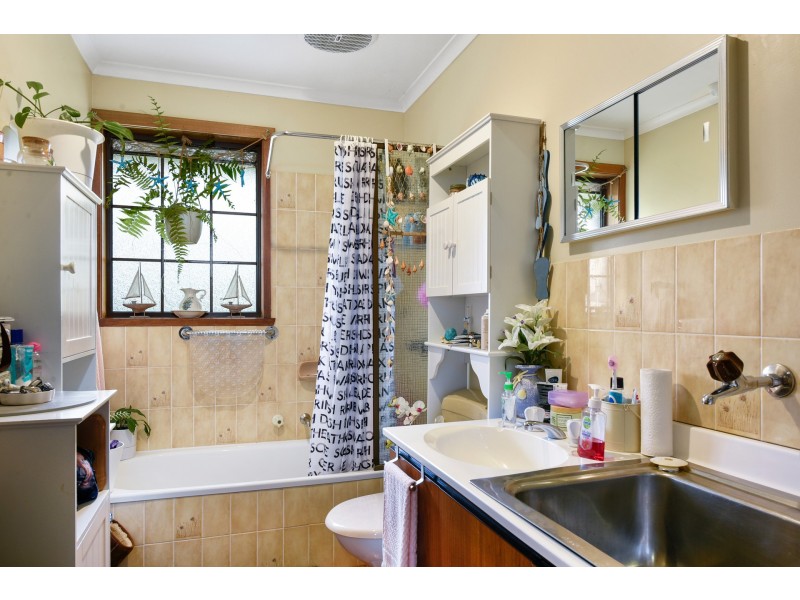 2 Vicary Place, Rokeby TAS 7019