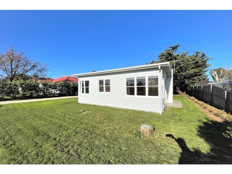 14 Seventh Avenue, Dodges Ferry TAS 7173