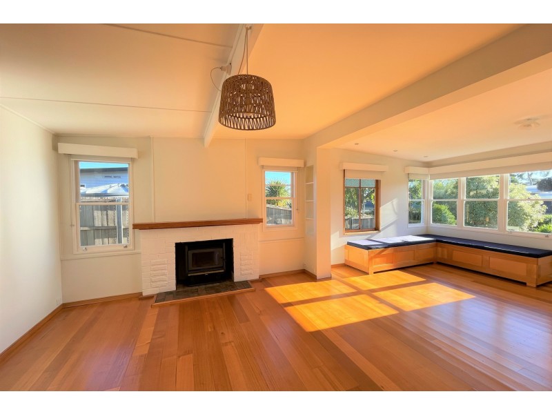 14 Seventh Avenue, Dodges Ferry TAS 7173