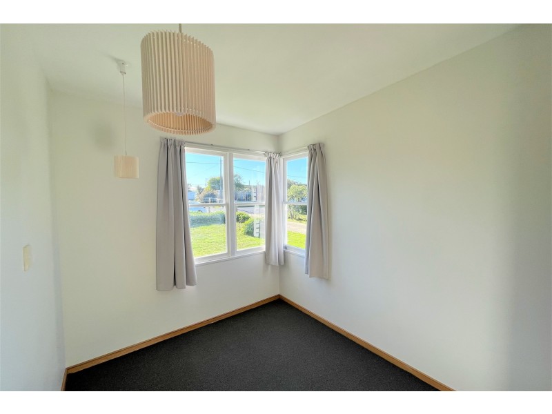 14 Seventh Avenue, Dodges Ferry TAS 7173