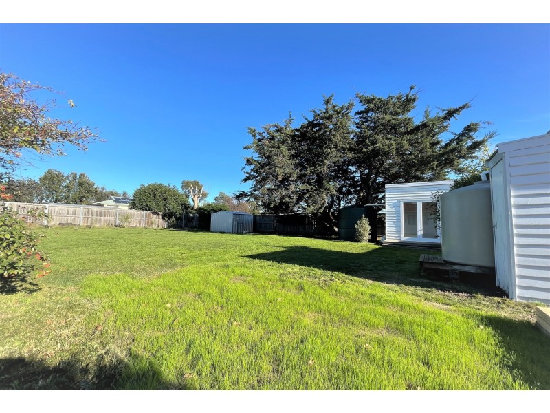 14 Seventh Avenue, Dodges Ferry TAS 7173