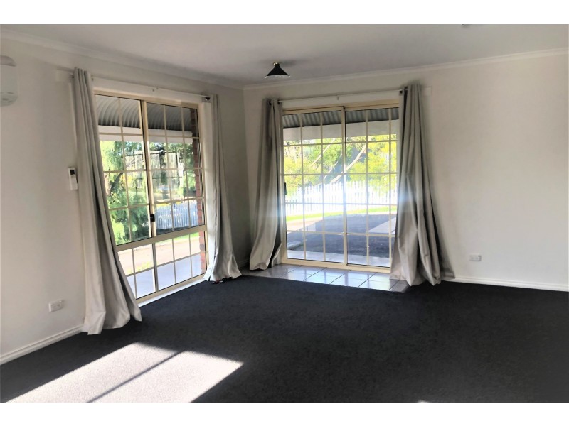 2/50 Charles Street, Orford TAS 7190