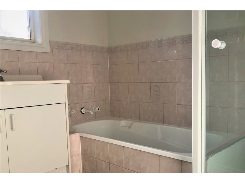 2/50 Charles Street, Orford TAS 7190